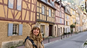 À moins de 2h de Strasbourg, ce village médiéval alsacien aux maisons à colombages séduit tous les visiteurs